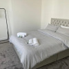 Отель Spacious 2-bed Apartment With Free Parking, фото 4