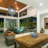 Отель Villa Bronte Beachside Living in the Heart of Canggu Sleeps 4 pax Light and Bright Beautiful Modern , фото 6