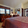 Отель Juniper Crest 24 Upscale Mountain Townhouse, Unbeatable Views, Private Jacuzzi, Walk to Lifts by Red, фото 2