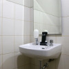 Отель Simply Look Studio Room At Mont Blanc Bekasi Apartment, фото 9
