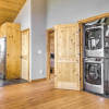 Отель Secluded Granby Mtn Cabin: 75 Acres & Views, фото 11