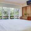 Отель Big Private Home With Pool in Surfside - a Short Walk From the Beach, фото 15