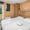 Отель Modern Chalet With Dishwasher, Near the Hunebedcentrum, фото 13