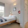 Отель Vibrant 1 Bedroom Flat In Islington With Garden, фото 15