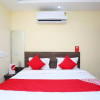 Отель OYO 15441 Apollo Paradise Guest House, фото 15