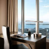 Отель One King West Hotel & Residence, фото 8