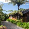 Отель Abel Tasman Ocean View Chalet, фото 23