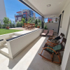 Отель Luxury Modern apt w Garden, 3 min Walk to Beach, фото 8