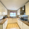 Отель Thepropertyfocus - Spacious Modern House, фото 19