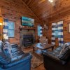 Отель Bear Hug Lodge - Charming Cabin in Coosawattee River Resort - Pet Friendly, фото 12