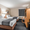 Отель Econo Lodge  Inn & Suites Lake Of The Ozarks, фото 2