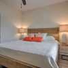 Отель Bright Condo w/ Pool, 3 Blocks to Santa Rosa Beach, фото 7
