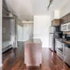 Отель Modern Bright 1Br+Den Unit Downtown, фото 32