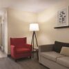 Отель Country Inn & Suites by Radisson, Cottage Grove, MN, фото 10