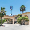 Отель Texas Inn and Suites City Center at University Dr., фото 19
