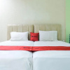 Отель RedDoorz Plus @ Jalan Iskandar Muda Medan, фото 6