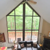 Отель Fox Hollow - Cozy Den With a Hot Tub, фото 11