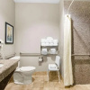 Отель Comfort Suites at Katy Mills, фото 8