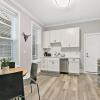 Отель Stylish Comfortable 2-Bedroom 1 Bath West Town, фото 10
