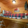 Отель Dancing Bears Cabin With hot tub Fireplace Creek, фото 8