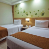 Отель Crown Regency Hotel Makati, фото 5