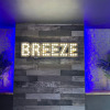 Отель Breeze Suites - Luxury Group Accom - Sleeps 19, фото 3