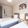 Отель Stunning 3-bed House in Central Milton Keynes, фото 7