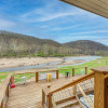 Отель Riverfront Arkansas Abode w/ Deck & Grill!, фото 3