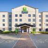 Отель Holiday Inn Express Poole, an IHG Hotel в Пуле