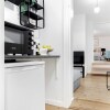 Отель Sanders Downtown Cph - Cozy 2-bdr Apt Near Tivoli, фото 9