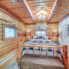Отель Dreamy Alpine Cabin w/ Hot Tub, Fireplace & More!, фото 18