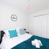 Отель Newly Refurbished Charming 3-bed House in Barking, фото 6