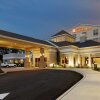 Отель Hilton Garden Inn Roslyn в Порт-Вашингтоне