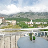 Отель Mila - 2 Bedrooms and Free Parking - A5, фото 2