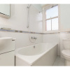 Отель Spacious 1BR Flat With View in Edinburgh -sleeps 4, фото 8