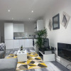 Отель Fresh and Modern 2 Bed Flat Birmingham, фото 15