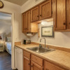 Отель Courtyard #209 Condo, фото 4