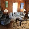 Отель Blackbeard's Retreat - Historic And Pet Friendly 3 Bedroom Cottage by Redawning в Китти-Хауке