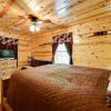 Отель Broken Bow Rental Cabin w/ Hot Tub & Bar, фото 2