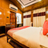 Отель OYO 13525 HouseBoat My Trip Deluxe 3 BHK Private, фото 2