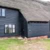 Отель Granary Cottage, Valley Farm Barns Snape,, фото 13