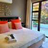 Отель Tropical Seaside Suite 8, фото 10