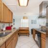 Отель Oceans 13 Unit A, фото 6