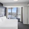 Отель Meriton Suites Herschel Street, фото 8
