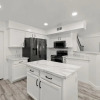 Отель Oregon Ave - Heated Pool Sleeps 13 Mins Stadium, фото 5