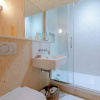 Отель Unique & Bright 1BD Flat - Battersea, фото 7