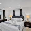 Отель Waterfront Newly Renovated 4 BR Home, фото 5