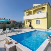 Отель Beautiful Home in Peroj With 6 Bedrooms, Outdoor Swimming Pool and Wifi, фото 15