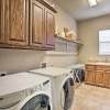 Отель Expansive Texas Home ~ 4 Mi to Grapevine Lake!, фото 3