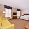 Отель Hampton Inn & Suites Plymouth, фото 7